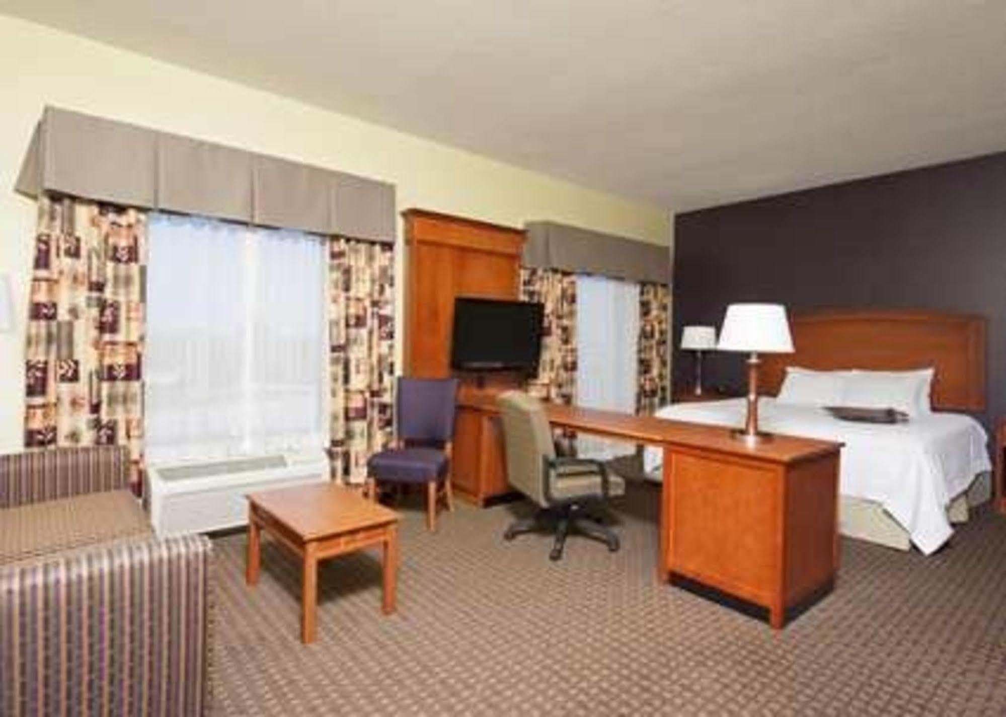 Hampton Inn & Suites Moline-Quad City Int'L Aprt Экстерьер фото